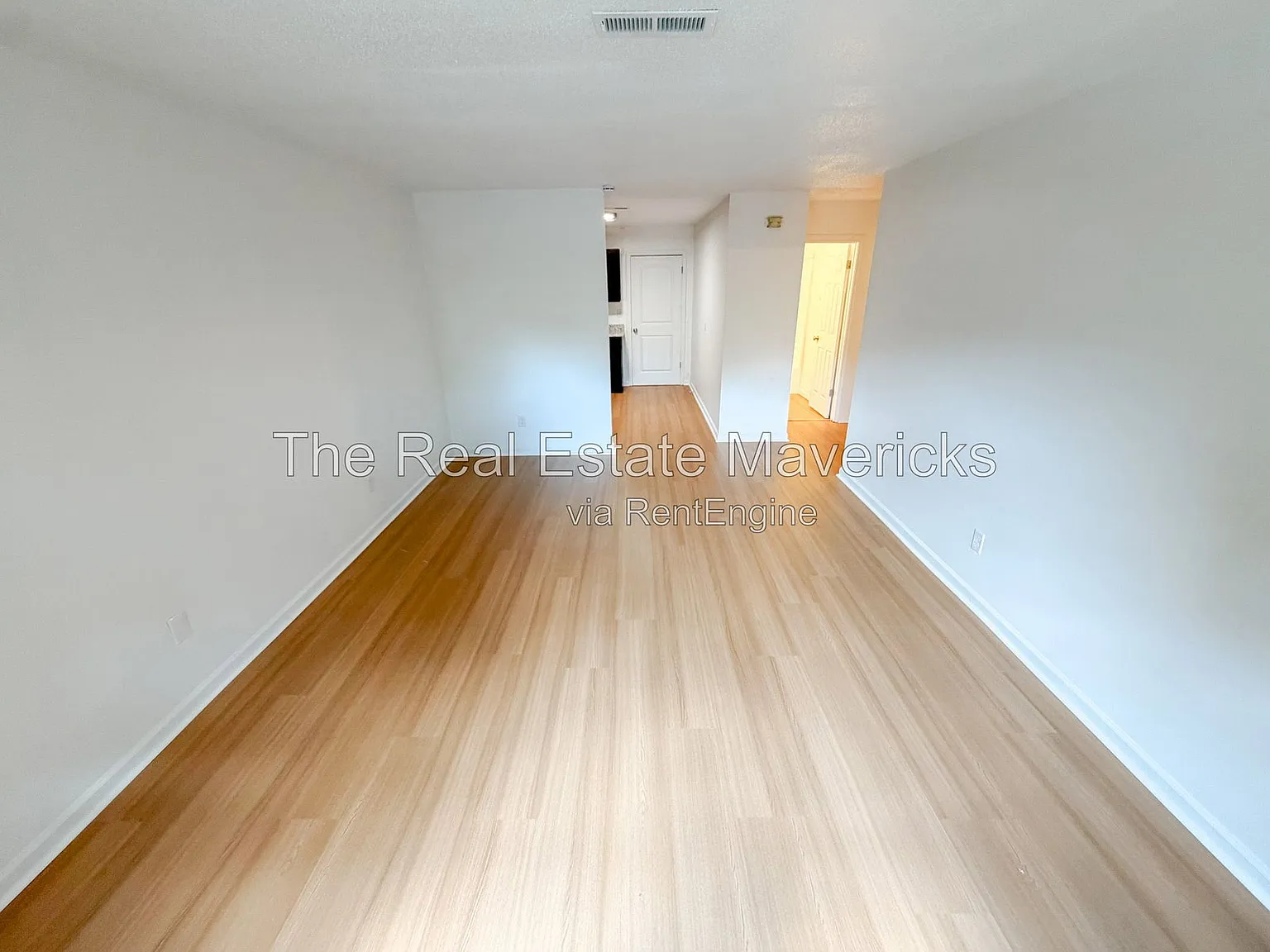 2 bed, 1.0 bath, 820 sqft, $1,250 — Photo 4