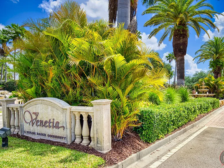 4528 Cancello Grande Ave — Photo 4