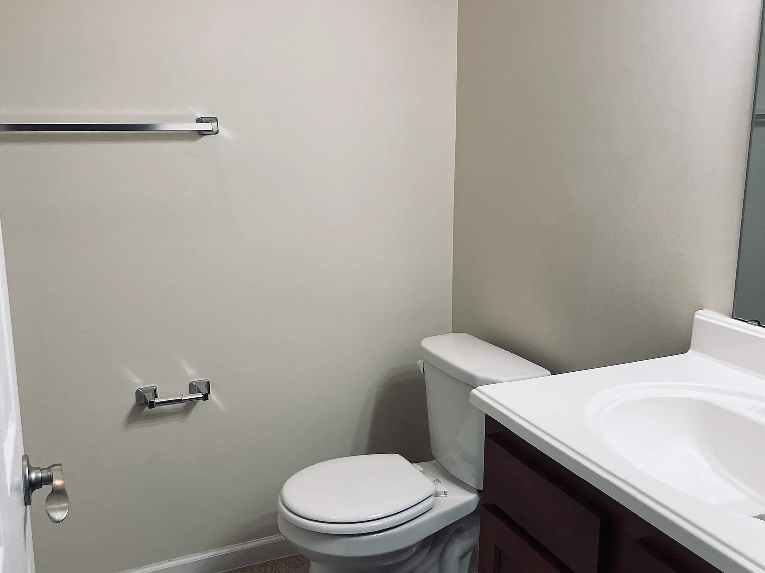 Studio, 400 sqft, $550 — Photo 2