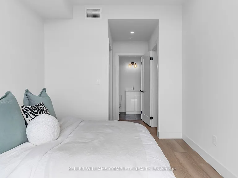 24 Augusta St #809 — Photo 9