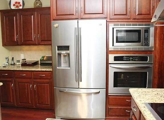 5th image of 2453 Goldenrod Ln