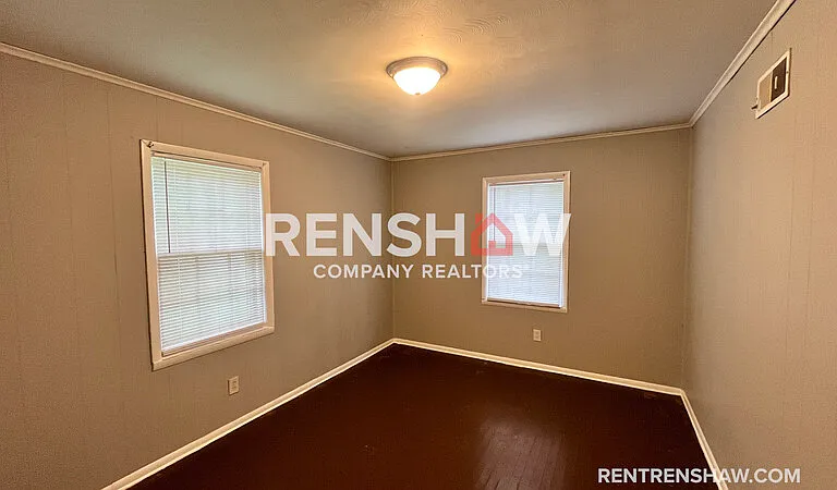 3761 University St — Photo 14
