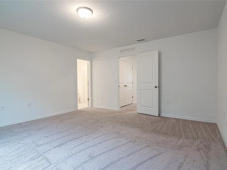 205 Mandovi St — Photo 23