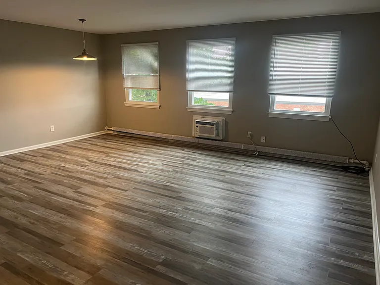 13773 Cedar Rd #202 — Photo 2