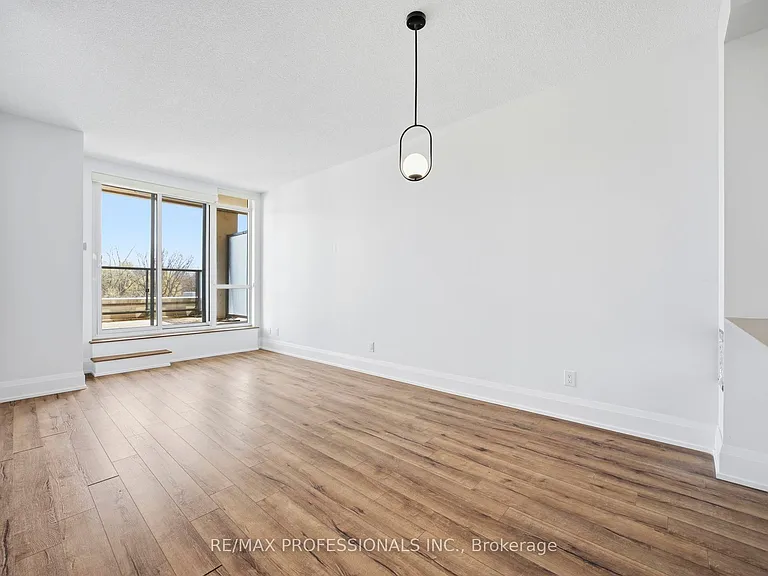 2 Old Mill Dr #612 — Photo 17