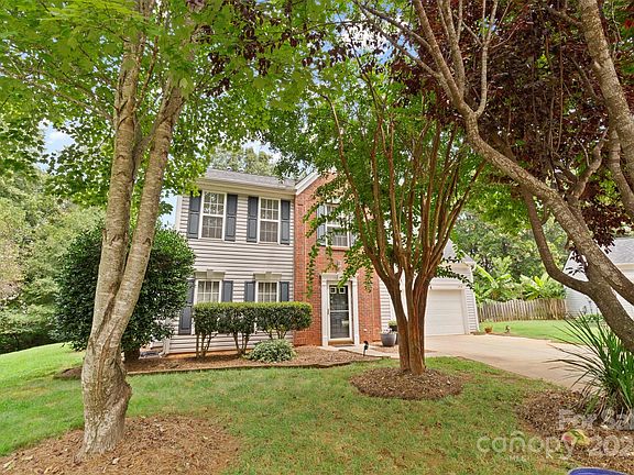 2nd image of 1514 Juniper Hills Ln