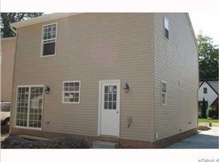 119 Plymouth Dr, Eastlake, OH