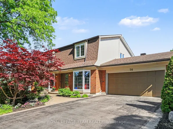 70 Condor Dr, Ottawa, ON K1V 9C2