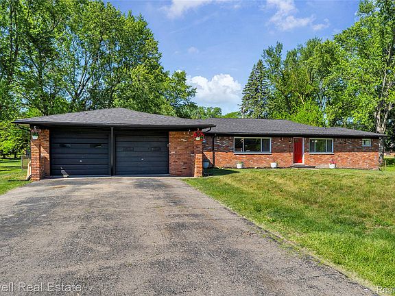 2nd image of 24139 Philip Dr