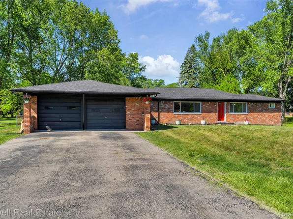24139 Philip Dr, Southfield, MI 48075