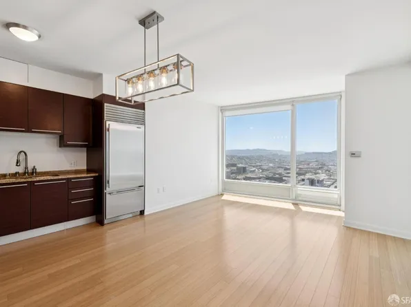 425 1st St Unit 4304, San Francisco, CA 94105