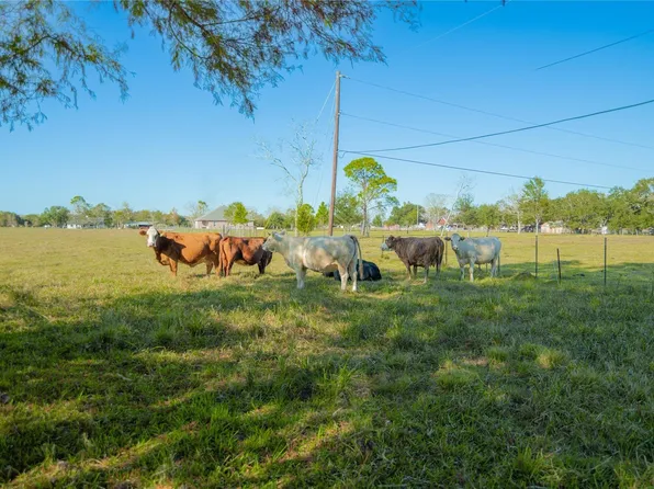 0 West Loop S, Alvin, TX 77511