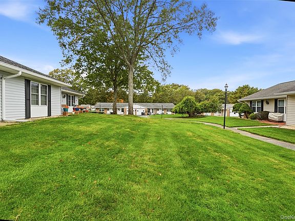 4th image of 379C Woodbridge Drive #C