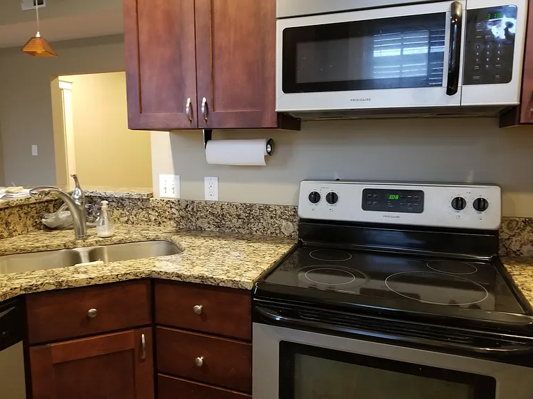 4101 Magnolia Ave #206 — Photo 12