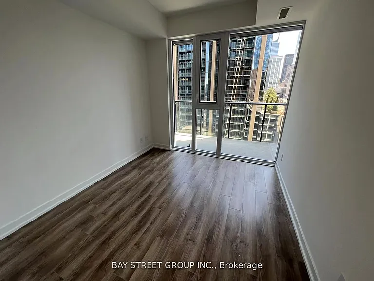 20 Edward St #1109 — Photo 5