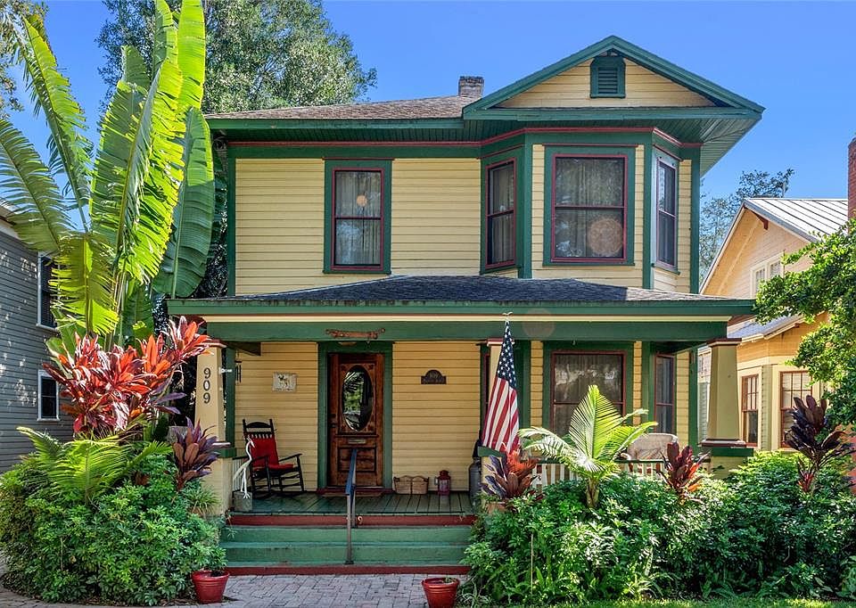 1st image of 909 S MAGNOLIA AVENUE