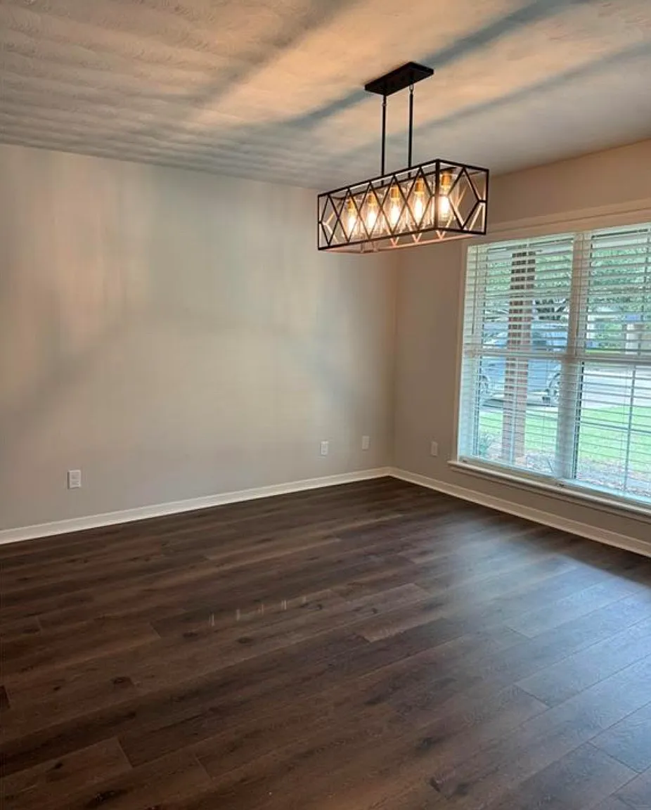 3 bed, 1551 sqft, $2,200 — Photo 3