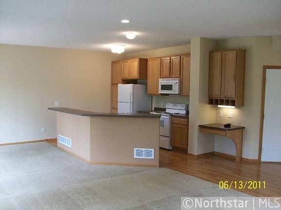 5th image of 13673 Couchtown Ave