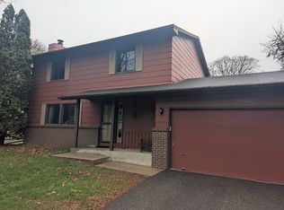 3083 Mount Ridge Rd, Roseville, MN 55113