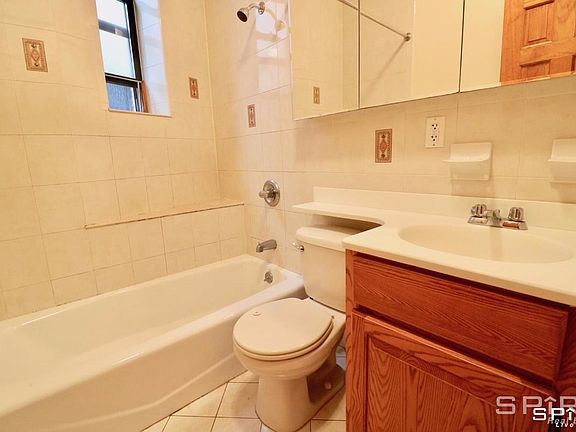4th image of 167 W 80th St APT 4C