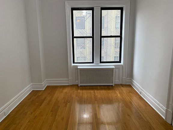 3rd image of 220 W 98th St APT 5L