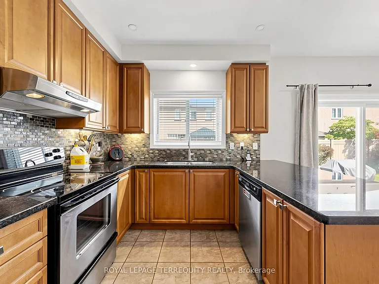 12 Ballantyne Dr — Photo 15