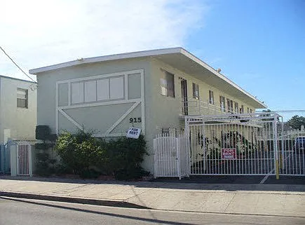 915 N Wilmington Blvd