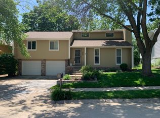 2660 N 129th Cir, Omaha, NE 68164