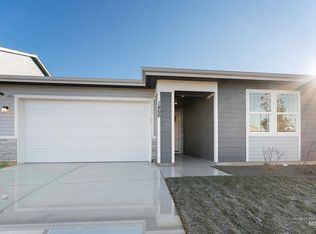 11207 Overhang St, Caldwell, ID 83605