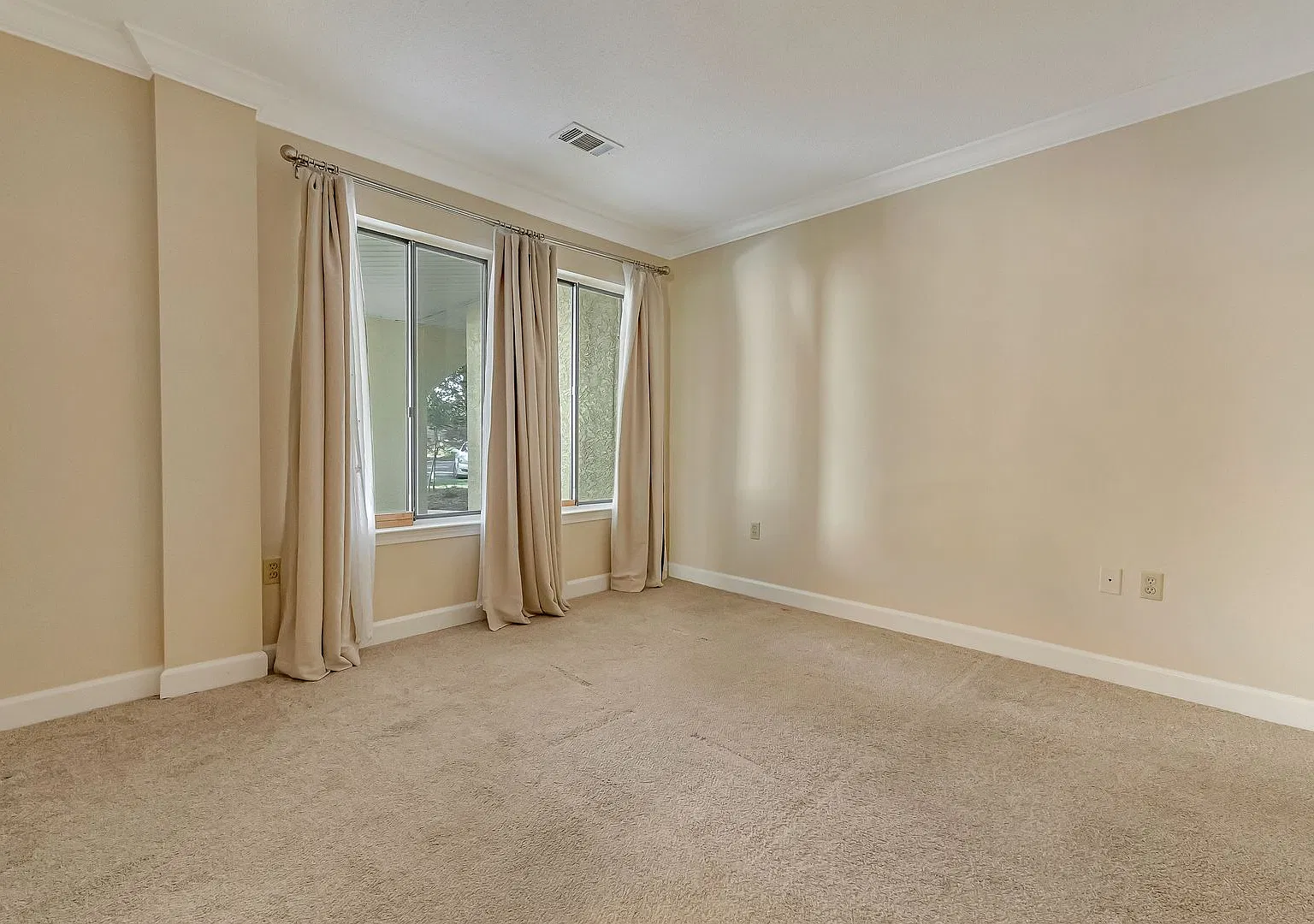 Coastal Condo Living! — Photo 3