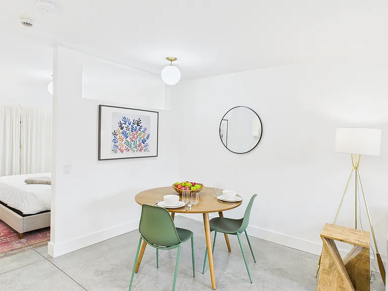 230 Wilson St #5 — Photo 6