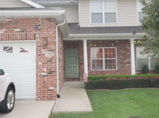 758 Granite Dr, O'Fallon, IL 62269