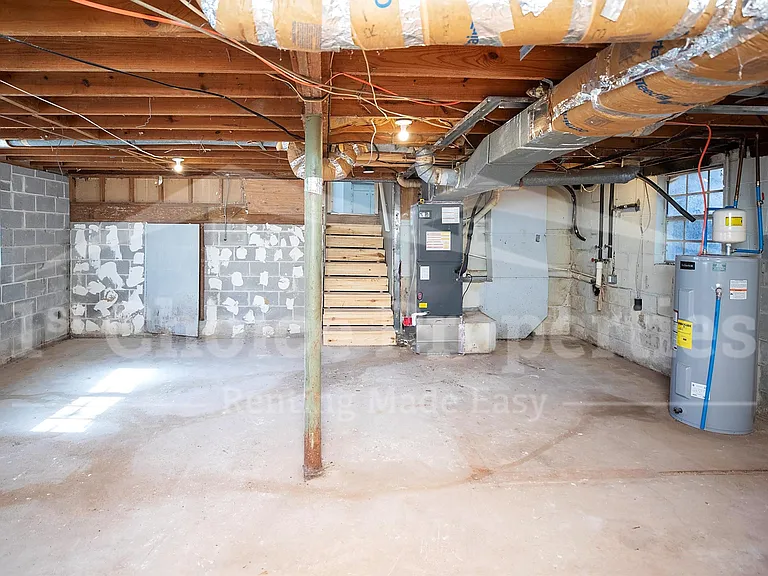 5140 Hickory Dr NE — Photo 18