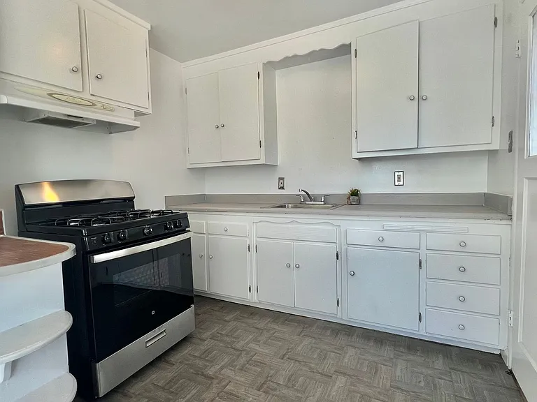 4350 Fleming Ave — Photo 15