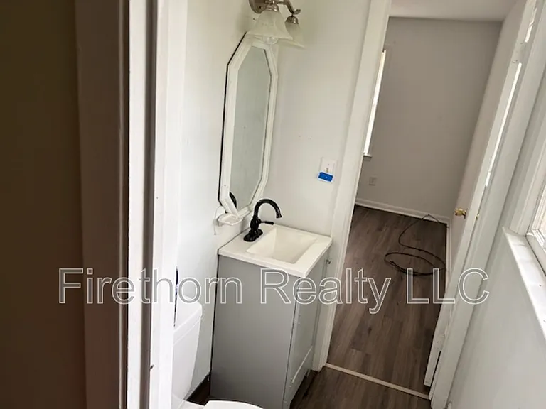 2418 Sumac Dr — Photo 9