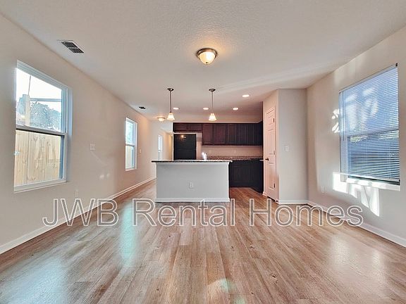3rd image of 9085 Cocoa Ave