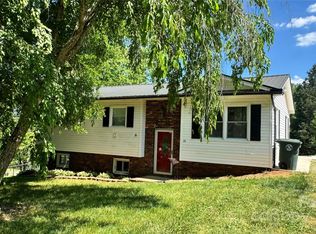 20 Claridge Ct, Newton, NC 28658