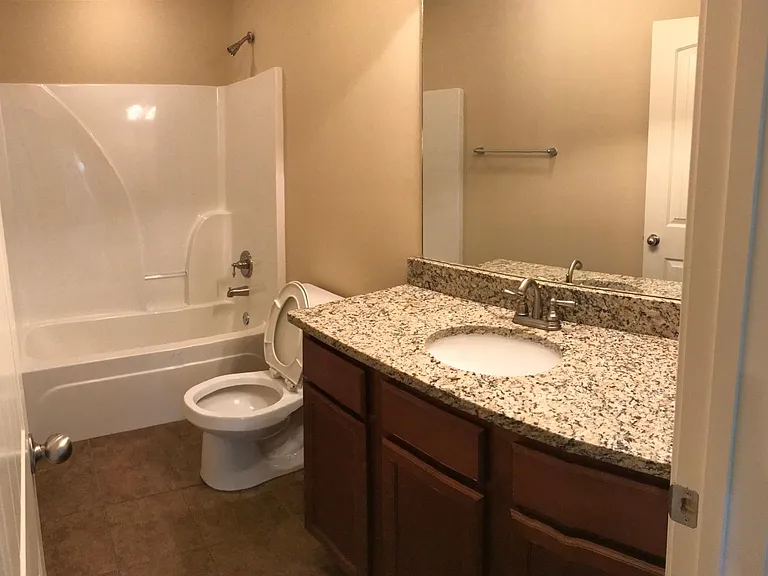 2418 Churchill Cir — Photo 15