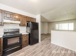 64 Newport Cir APT 8B, Colorado Springs, CO 80906