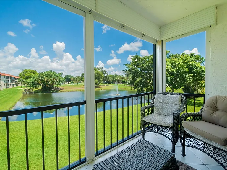 820 S Hollybrook Dr #209 — Photo 17