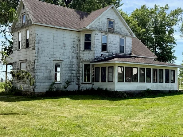 1694 N Maryland Rd, Polo, IL 61064