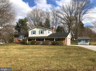 75 S Forge Manor Dr, Phoenixville, PA 19460