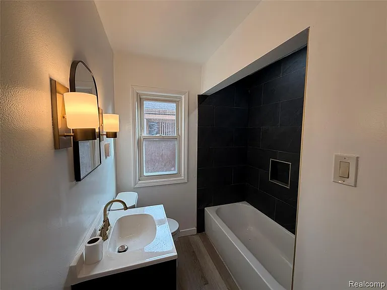 11742 Whitehill St — Photo 3