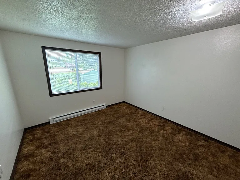 4135 State St #11 — Photo 16