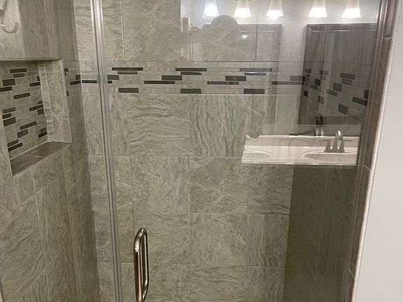 Master stand alone shower