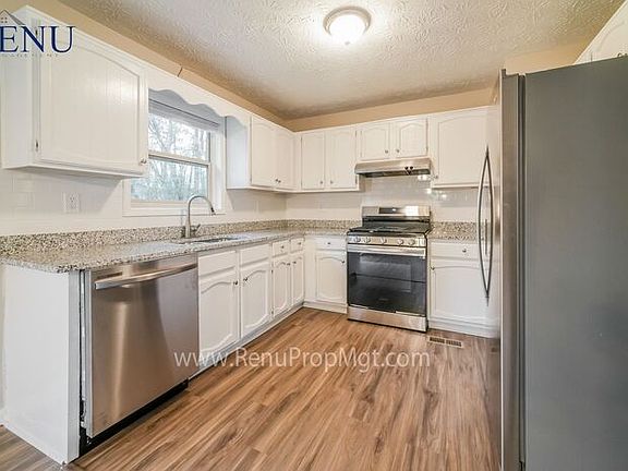 4th image of 6048 Matthew Ln