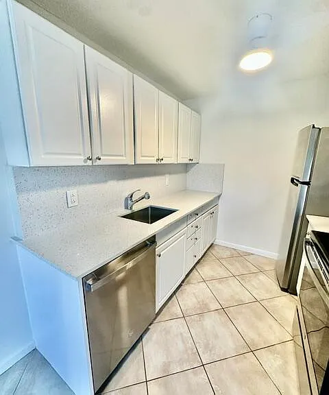 1047 Exeter Dr #C — Photo 5