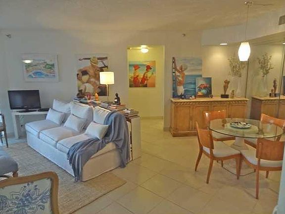 4th image of 3610 Yacht Club Dr APT 806