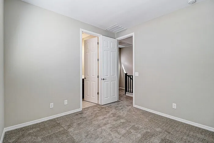 761 W Winchester Dr — Photo 17