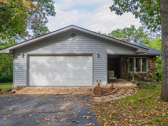 4th image of 296 Nellie Ln